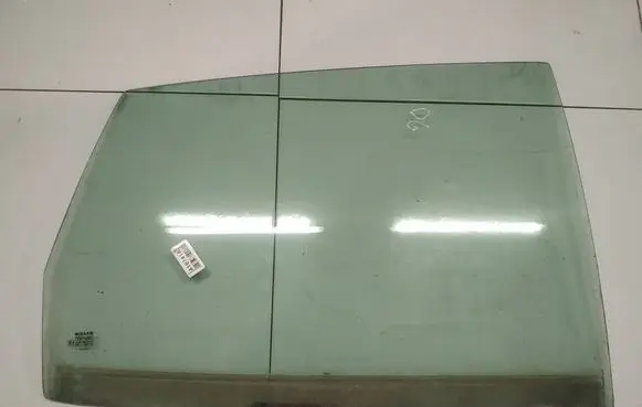 Nissan Almera Tino Rear door window glass as2