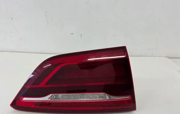 BMW X6 F16 Tailgate rear/tail lights 7438827 743882703 12Z890
