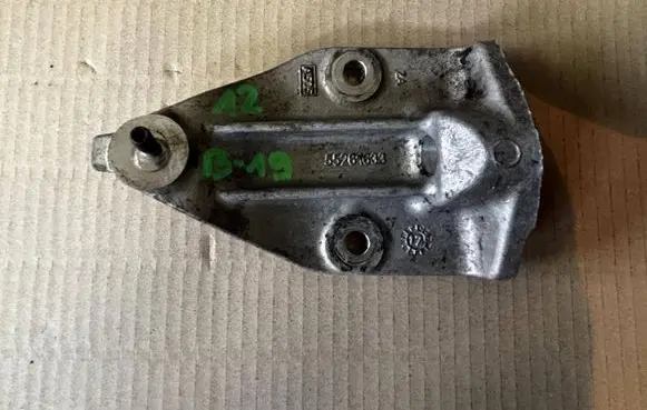 Citroen Jumper Engine mounting bracket 55261633
