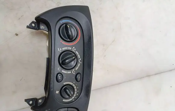 Renault Scenic I Climate control unit 658324B