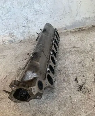Toyota Corolla E120 E130 Intake manifold