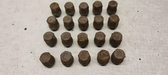 Hyundai Sonata Nuts/bolts 