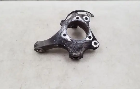 Opel Insignia A Front wheel hub spindle knuckle 13243520