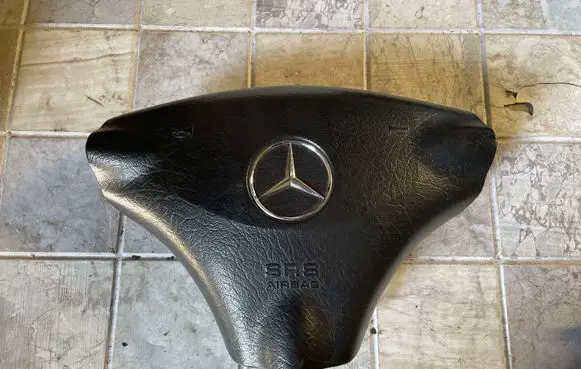 Mercedes-Benz Vaneo W414 Steering wheel airbag 1616819912