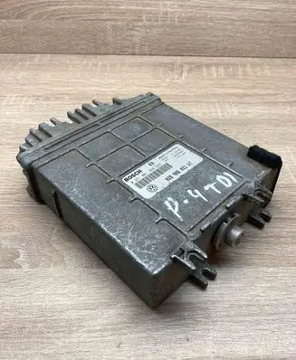 Volkswagen Golf III Engine control unit/module ECU 028906021AT 0281001368 369