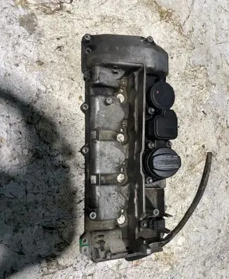 Mercedes-Benz C W203 Timing chain cover 15407502