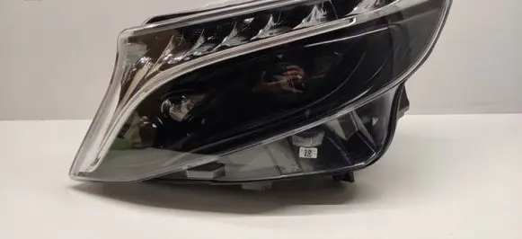 Mercedes-Benz Vito Viano W447 Headlight/headlamp A4479063201