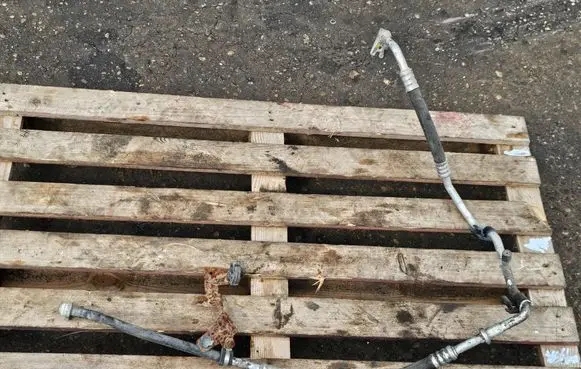 Air conditioning (A/C) pipe/hose