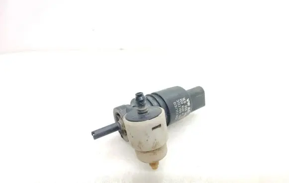 Volkswagen Caddy Windscreen/windshield washer pump 1K6955651 3122789