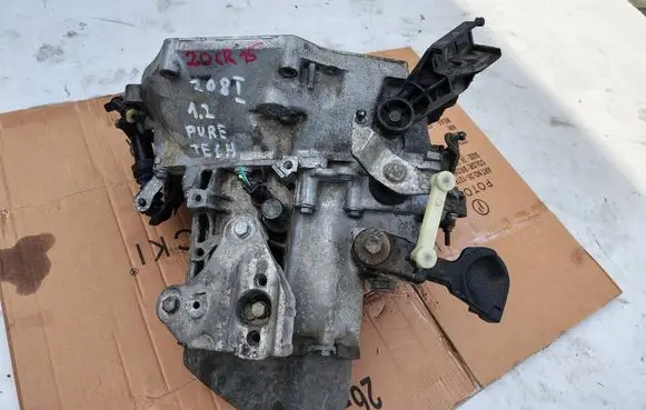 Peugeot 208 I Manual 5 speed gearbox 20CR15