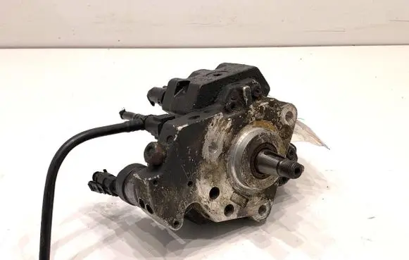 Renault Trafic II (X83) Fuel injection high pressure pump 