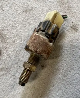Opel Frontera B Brake pedal sensor switch