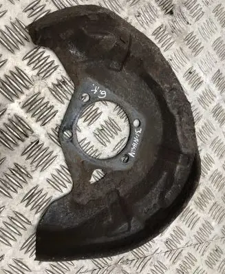 Nissan Qashqai Rear brake disc plate dust cover 