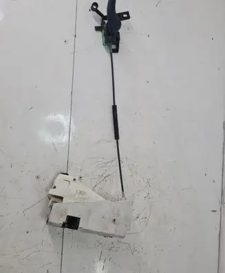 Seat Alhambra (Mk1) Front door lock