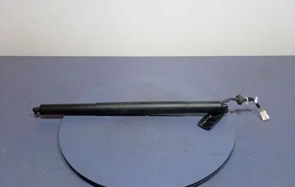 BMW X5 E53 Shock absorber/damper mounting bracket 9482800