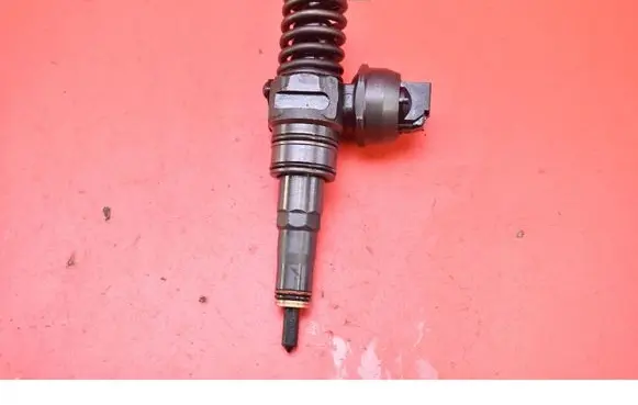 Audi A4 S4 B7 8E 8H Fuel injector 038130073BP