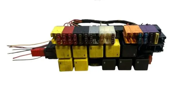 Mercedes-Benz S W220 Fuse module A0205451732
