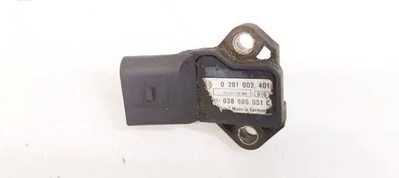 Volkswagen PASSAT B6 Air pressure sensor 0281002401 038906051c