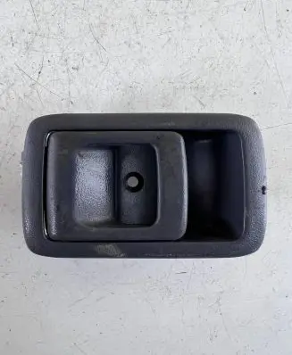 Toyota Land Cruiser (HDJ90) Front door interior handle