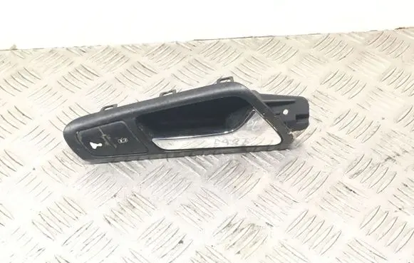 Volkswagen PASSAT B6 Front door interior handle 3C2837114 CZVG5