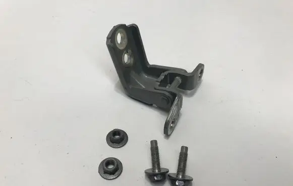 Nissan Leaf II (ZE1) Front door lower hinge 