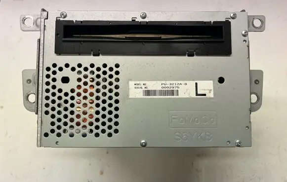 Ford Mustang V CD/DVD changer 0002975