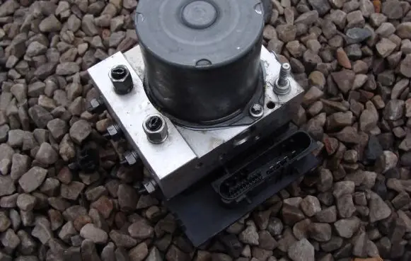 Nissan Qashqai ABS Pump 47660BB50A