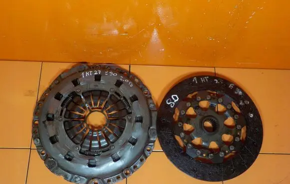 BMW 3 E90 E91 Clutch set kit 7594442 1HT27