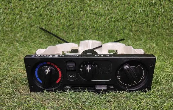 Ford Ranger Climate control unit 5E12A1