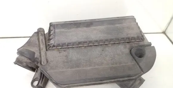 Opel Combo D Air filter box 51908573