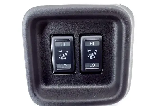 Nissan Juke I F15 Seat heating switch