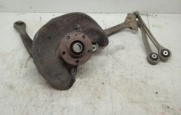 Audi A5 8T 8F Front wheel hub