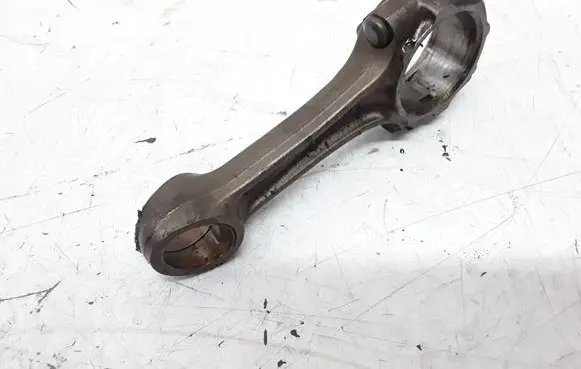 Mitsubishi Pajero Connecting rod/conrod 