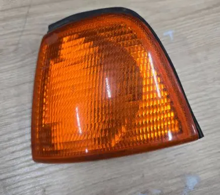 Audi 80 90 B3 Front indicator light 893953049