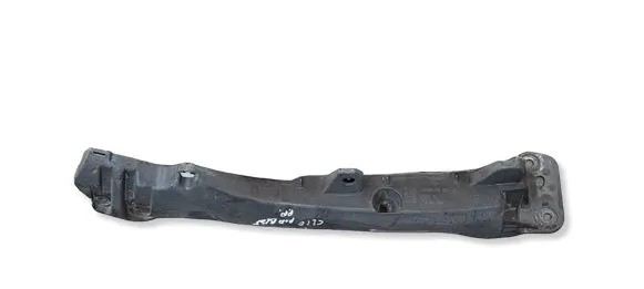 Renault Clio III Fender mounting bracket 8200314931