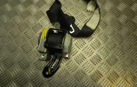 Lexus IS 220D-250-350 Front seatbelt 1040297 M4441