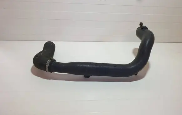 Intercooler hose/pipe