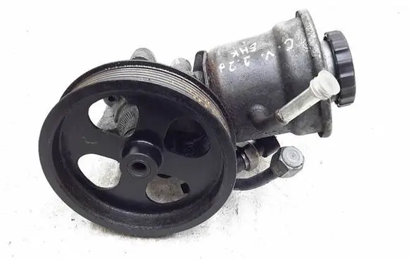 Toyota Avensis T250 Power steering pump
