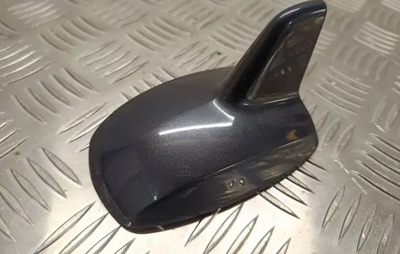 Mercedes-Benz CLS C218 X218 Roof (GPS) antenna cover A2128270228