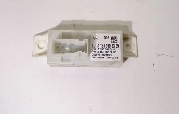 Mercedes-Benz C W204 Light module LCM A1669003309