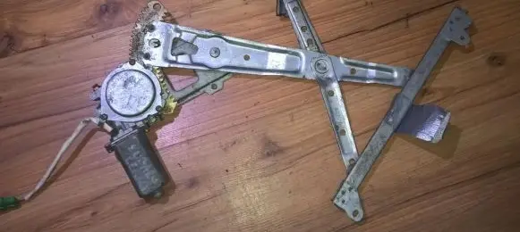 Sliding door window regulator with motor