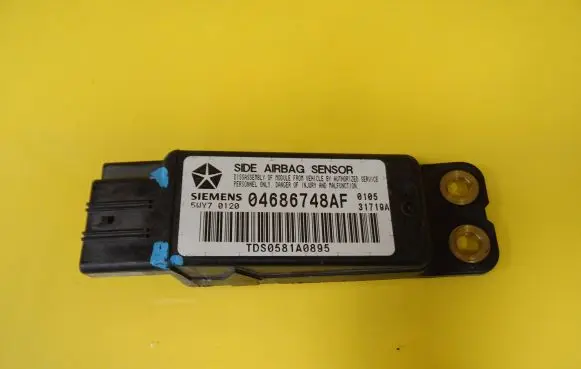 Chrysler Voyager Airbag deployment crash/impact sensor 04686748AF