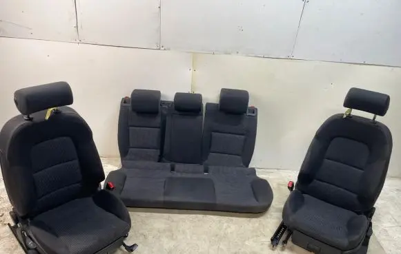 Seat set