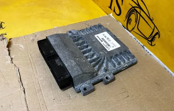 Ford Mustang VI Engine control unit/module FL3A12B684BEB GR3A12A650BAA GR3A-12A650-BAA