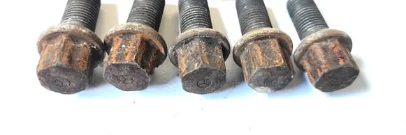Mercedes-Benz C W204 Nuts/bolts 