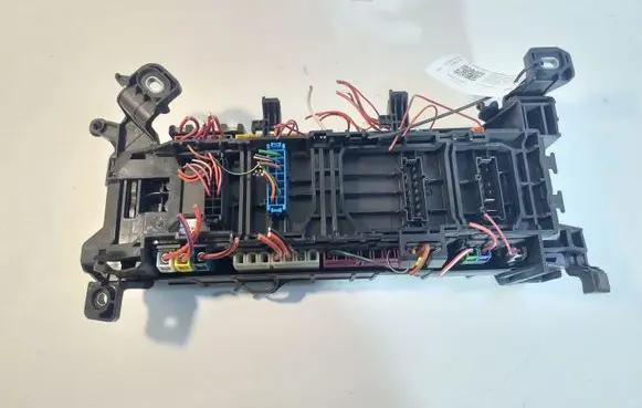 Mercedes-Benz B W246 W242 Fuse module A2465400340 A2465400140