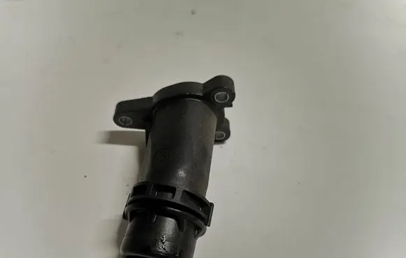 BMW 4 F36 Gran coupe Engine coolant pipe/hose 8511205