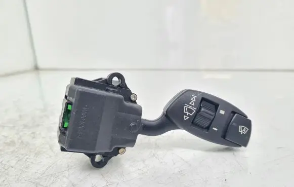 BMW 5 E60 E61 Wiper control stalk 6924107 01206110