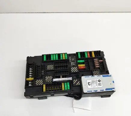 BMW X5 G05 Fuse module 8706212 P00156661