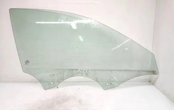 Audi A3 S3 8V Front door window glass four-door 8V4845202A 43R001025 DOT27M24100AS2